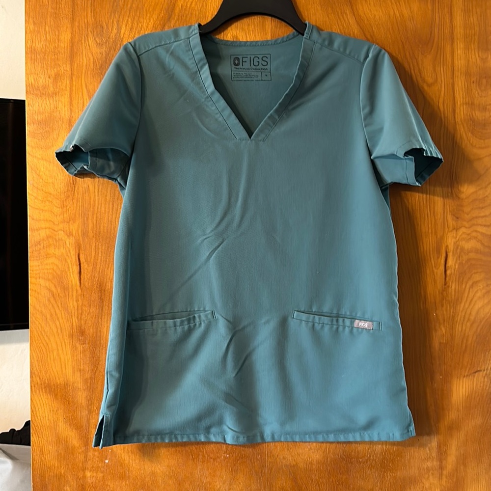 Limited edition hydrogen casma figs scrub top
